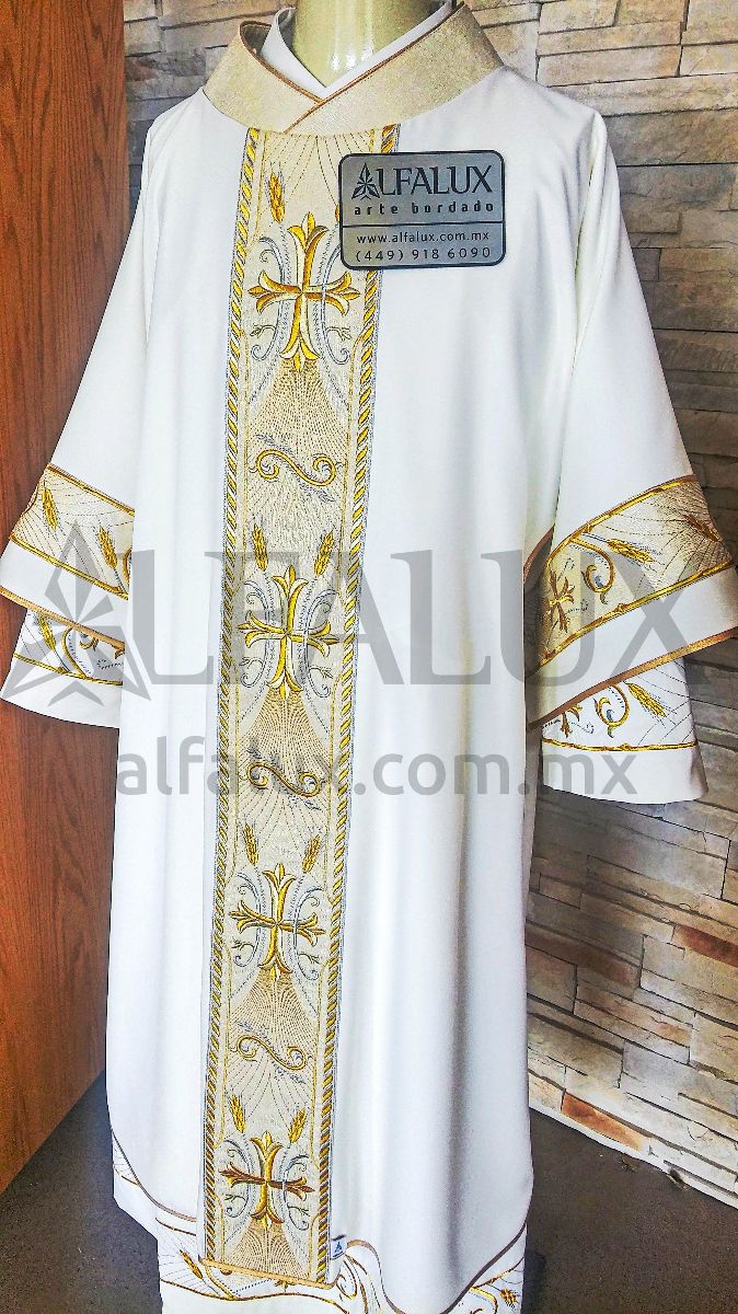11 CARDENAL CUERDA Blanco Dalmatica Mangas Cuello Bordado